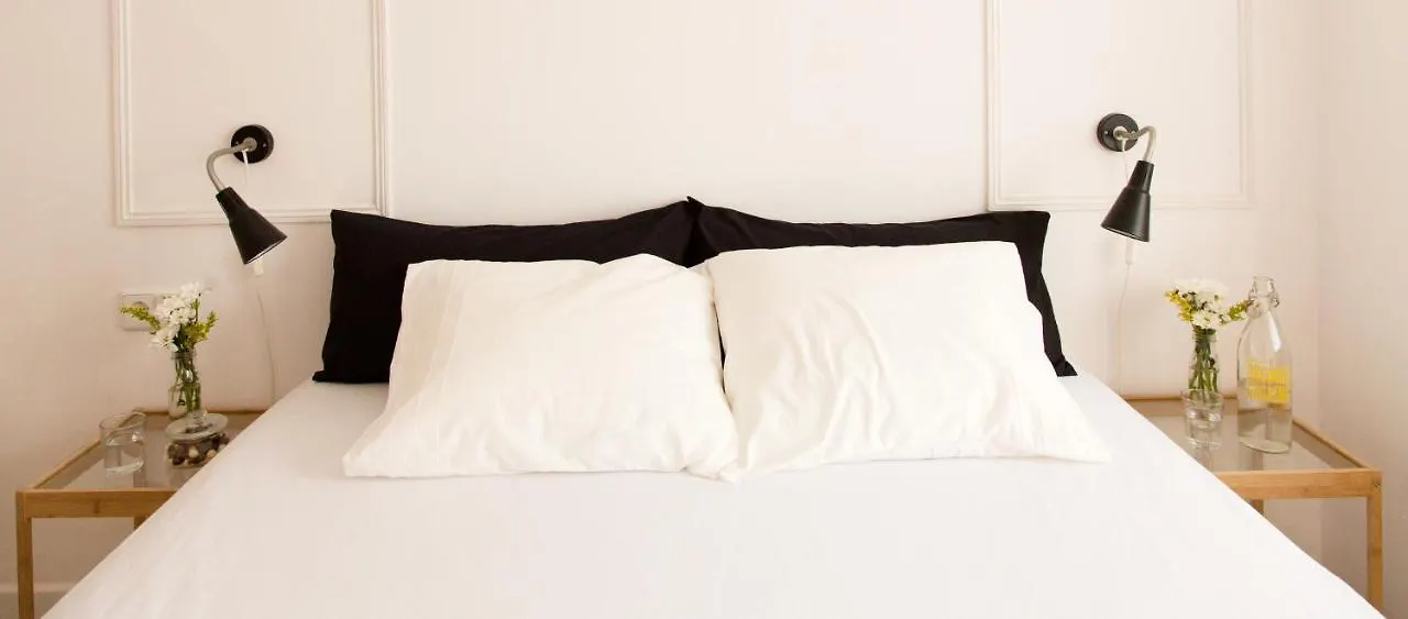 Bcn Stunning Getaway @Direct Metro From Airport Apartment L'Hospitalet de Llobregat