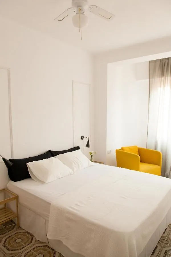 Bcn Stunning Getaway @Direct Metro From Airport Apartment L'Hospitalet de Llobregat