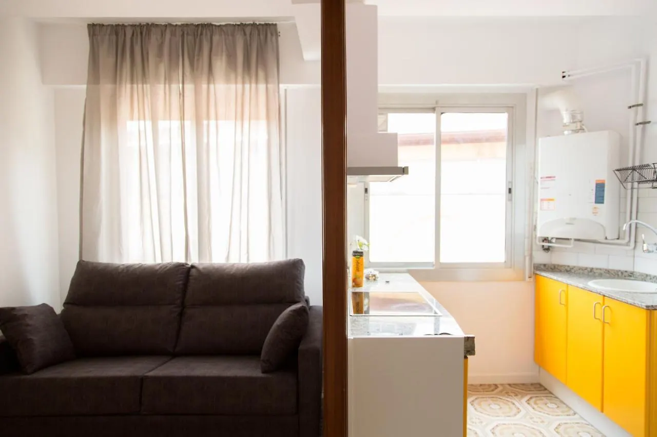 Bcn Stunning Getaway @Direct Metro From Airport Apartment L'Hospitalet de Llobregat